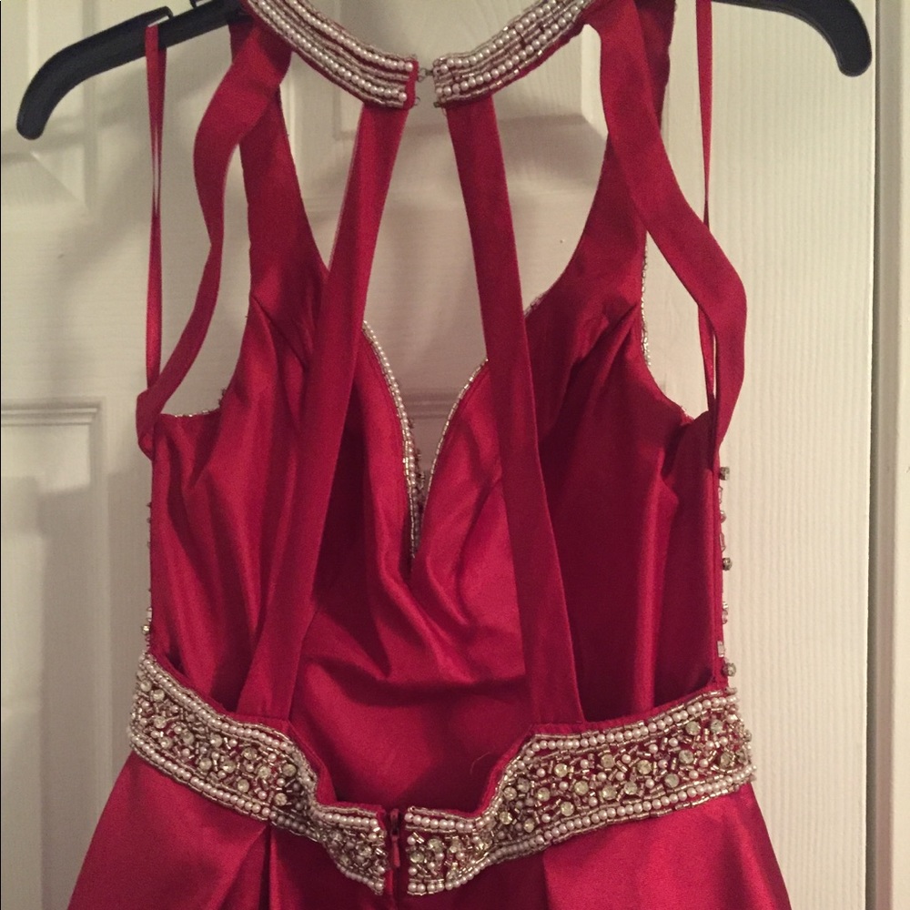 Red ball gown prom dress - Picture 4 of 5